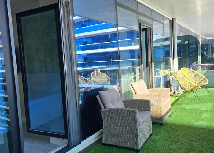 Apartment Edyson White Titanic By Endless Summer - Premium Sea View