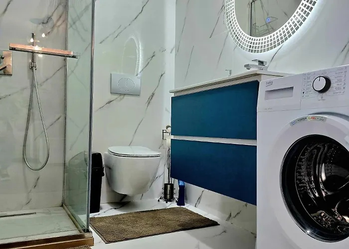 Apartment Edyson White Titanic By Endless Summer - Premium Sea View Navodari