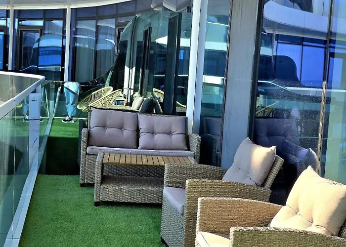 Edyson White Titanic By Endless Summer - Premium Sea View